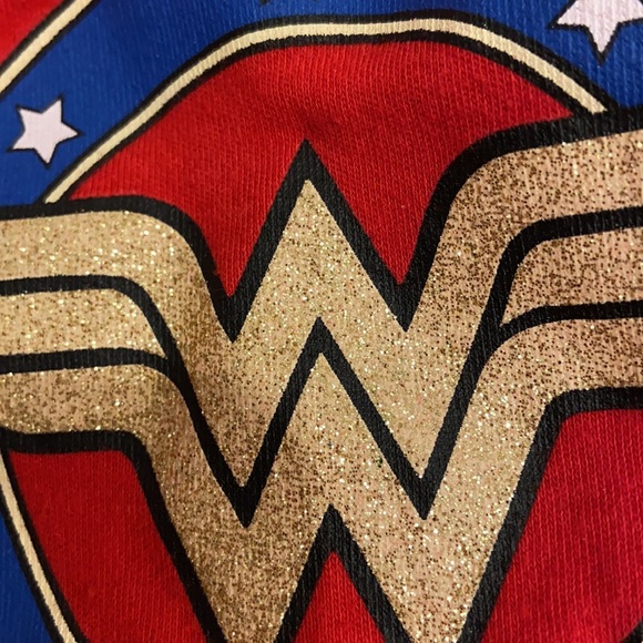 3/$15 Wonder Woman Red Short Sleeved Onesie/Diaper Shirt - Picture 6 of 7